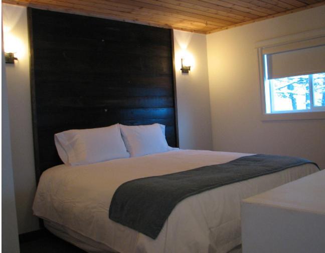 Pine Lodge Muskoka Huntsville Exterior foto